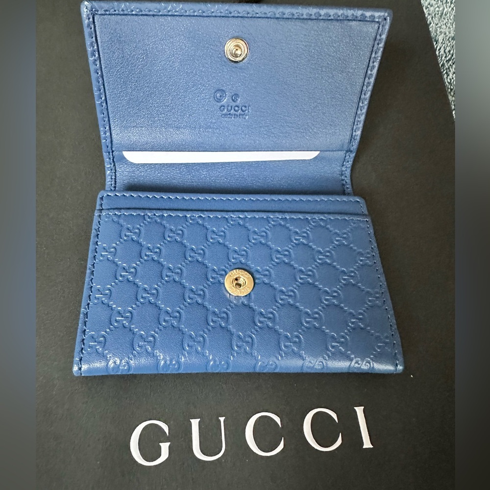 100% Authentic Gucci Card Wallet: Light Blue/Periwinkle - Picture 4 of 6